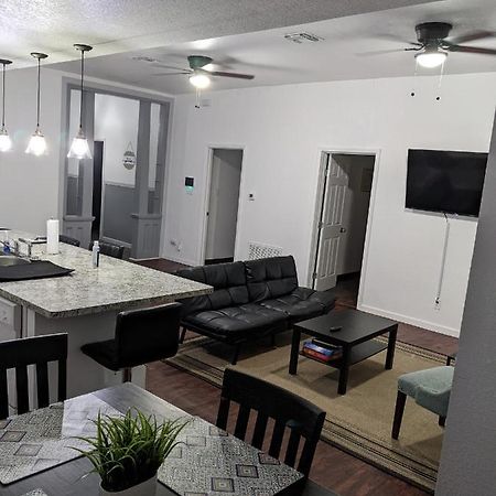 Cozy *Downtown Getaway* Villa San Antonio Dış mekan fotoğraf